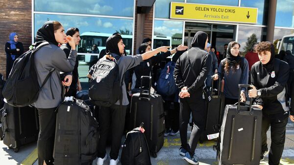 İran Kadın Futbol Takımı - Sputnik Türkiye