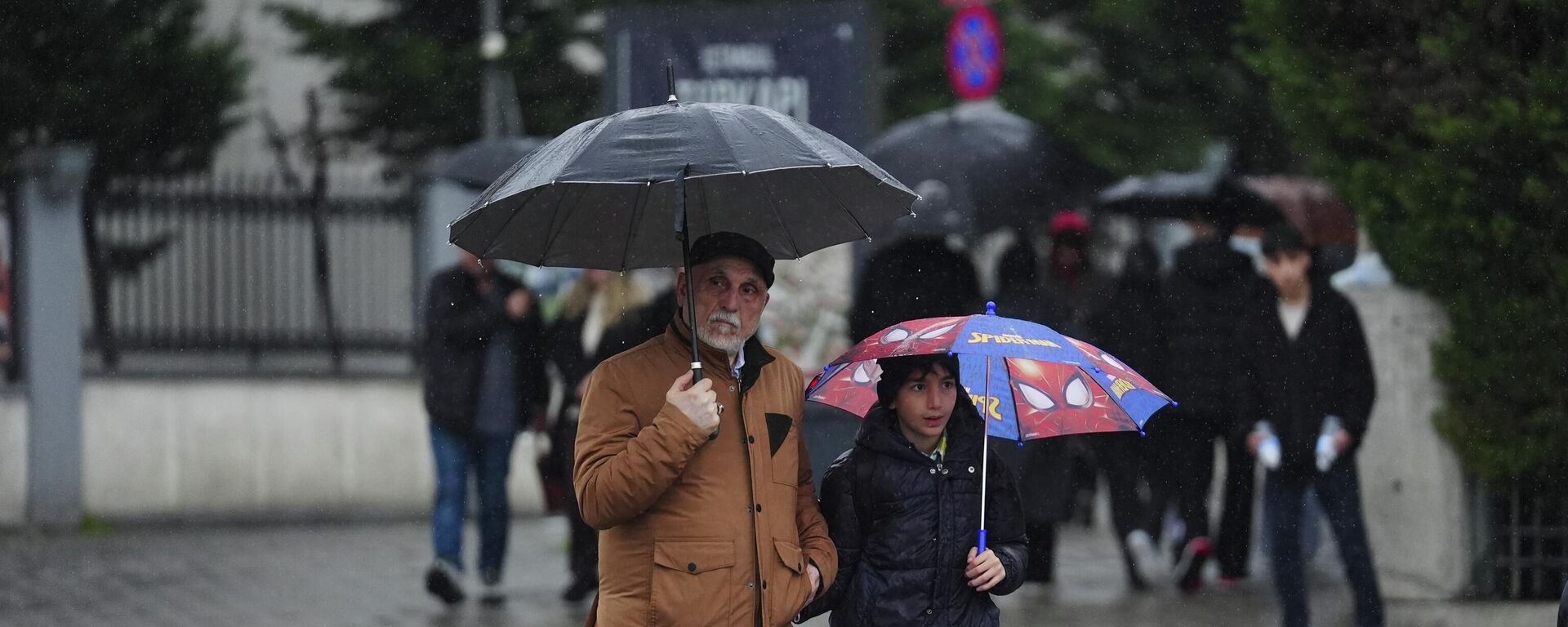 yağmur  - Sputnik Türkiye, 1920, 22.03.2026