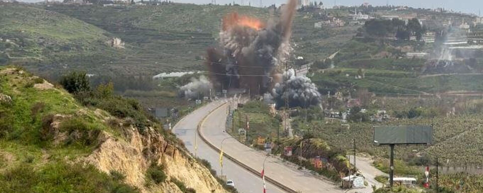 Güney Lübnan’daki Kasimiye Köprüsü - Sputnik Türkiye, 1920, 23.03.2026