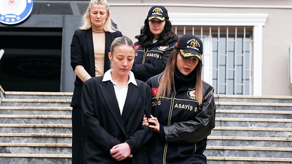 Aleyna Kalaycıoğlu  - Sputnik Türkiye