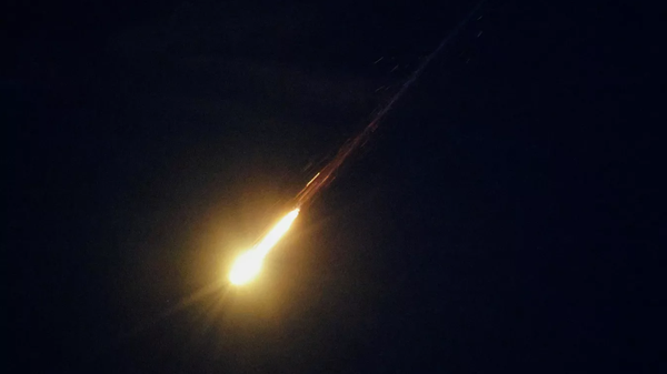 İsrail hava savunma sistemleri İran füzesini önlerken - Sputnik Türkiye