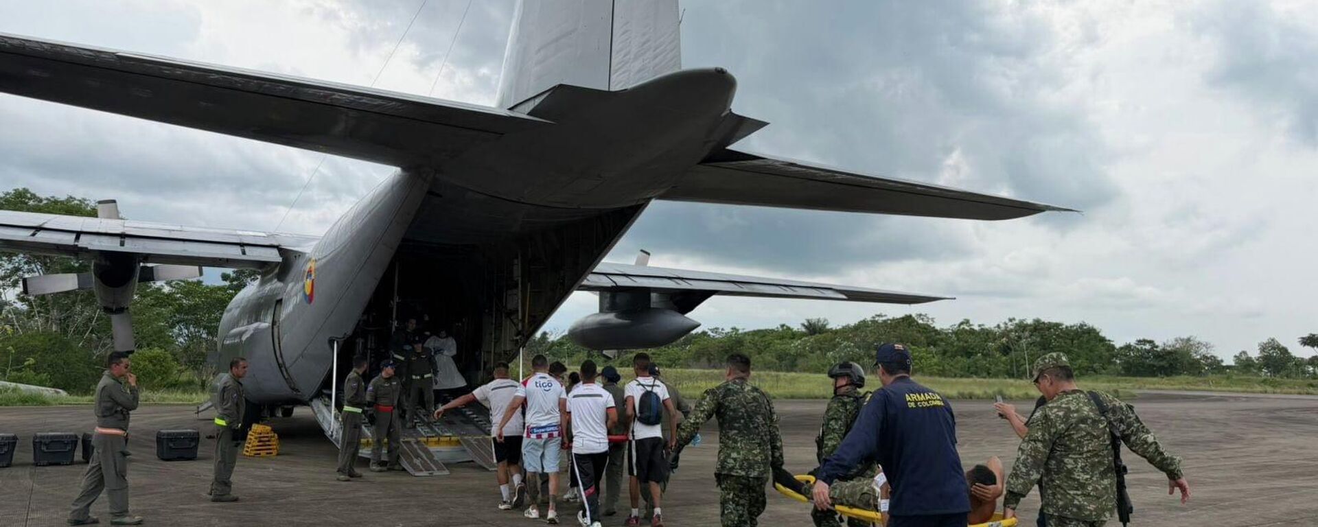 Kolombiya’nın güneyindeki Putumayo yönetim bölgesinde 110’dan fazla kişiyi taşıyan askeri nakliye uçağı kalkıştan kısa süre sonra düştü - Sputnik Türkiye, 1920, 23.03.2026