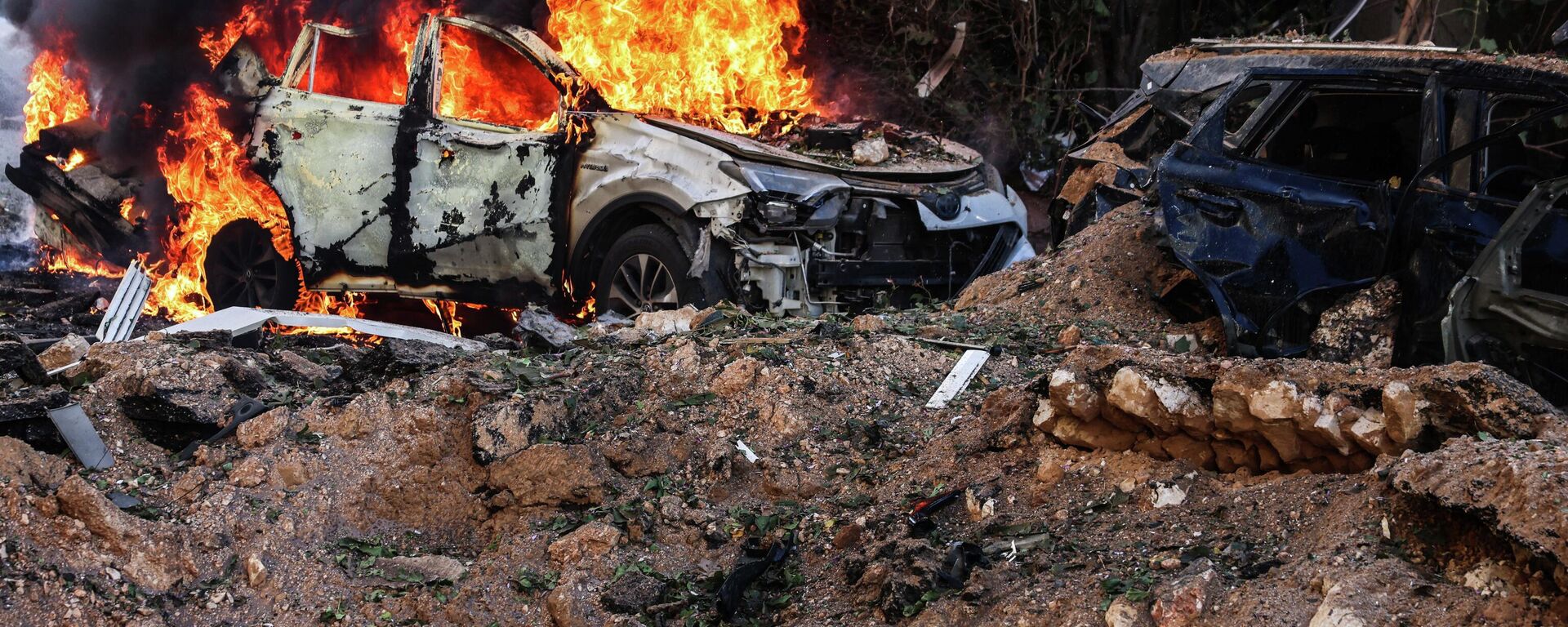 İran füzesinin Tel Aviv'e verdiği hasar - Sputnik Türkiye, 1920, 24.03.2026