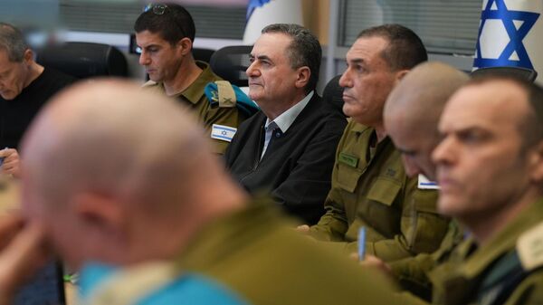 İsrail Savunma Bakanı, İran ve Lübnan'a yeni hava saldırılarına ilişkin planı onayladığını açıkladı İsrail Savunma Bakanı, İran ve Lübnan'a yeni hava saldırılarına ilişkin planı onayladığını açıkladı - Sputnik Türkiye