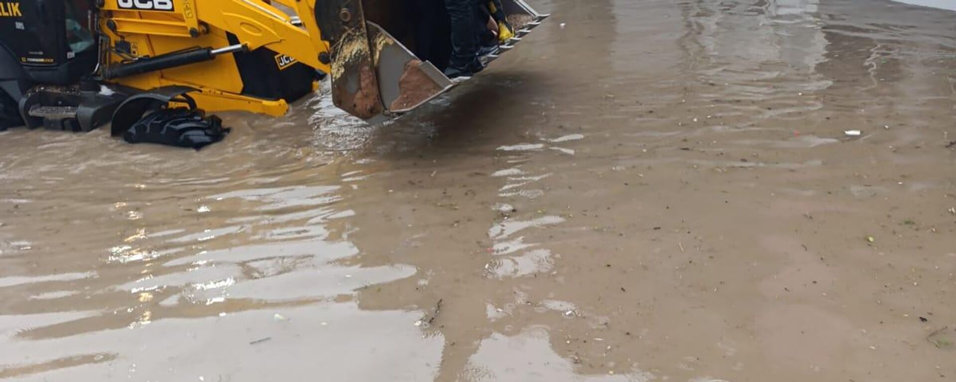 Evlerinde mahsur kalanlar kurtarıldı - Sputnik Türkiye, 1920, 25.03.2026