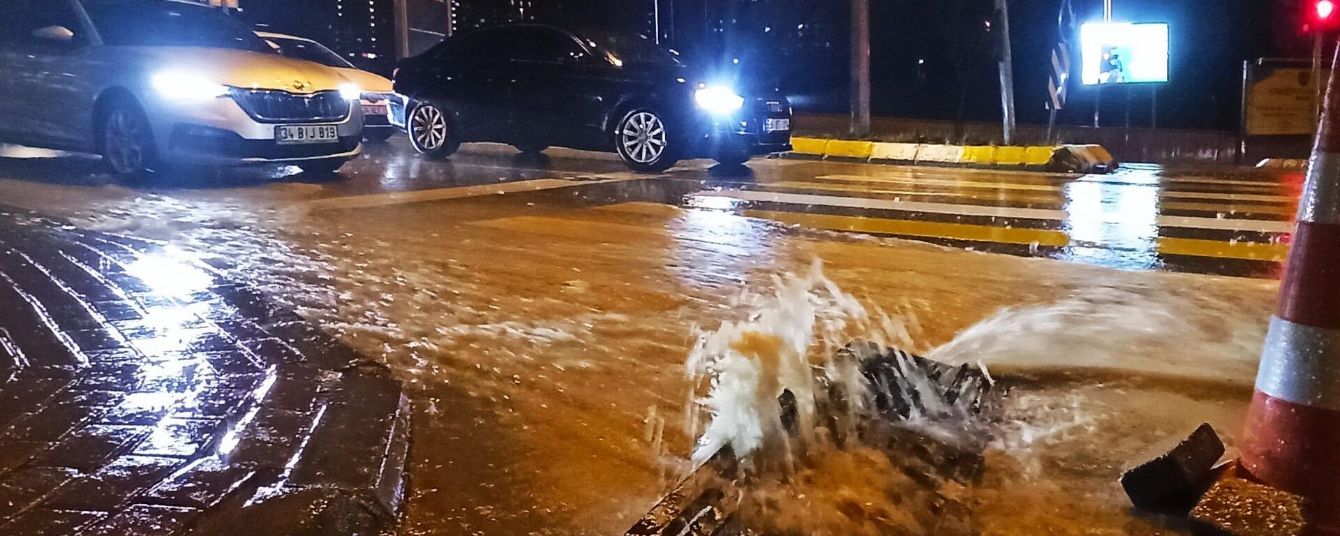 Şanlıurfa'da sağanak - Sputnik Türkiye, 1920, 26.03.2026