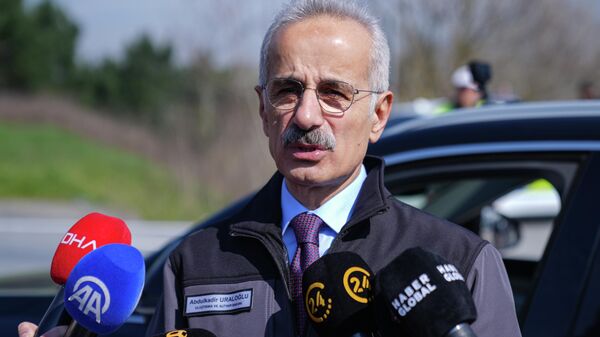 Ulaştırma ve Altyapı Bakanı Abdulkadir Uraloğlu - Sputnik Türkiye