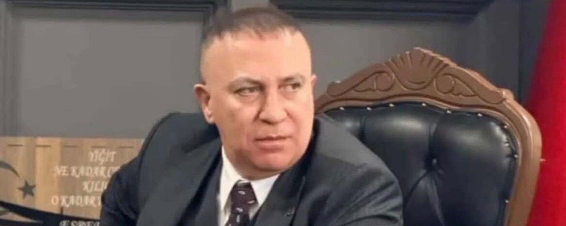 MHP Genel Başkan Yardımcısı İzzet Ulvi Yönter görevinden istifa ettiğini duyurdu - Sputnik Türkiye, 1920, 27.03.2026