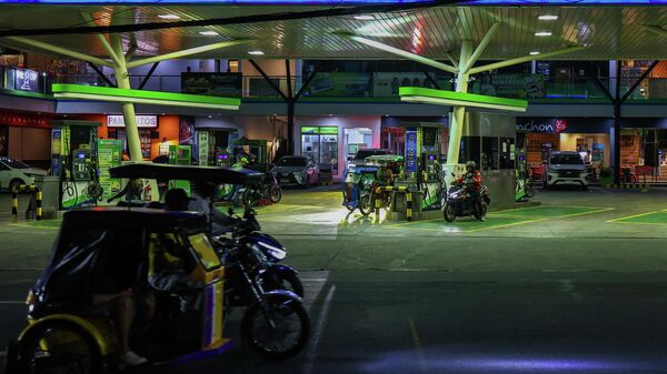 Filipinler'de benzin istasyonları - Sputnik Türkiye