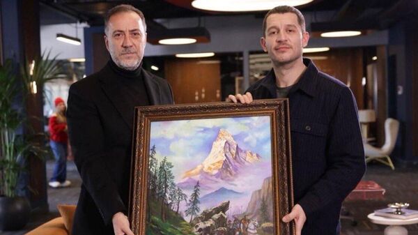 Uraz Kaygılaroğlu 
 - Sputnik Türkiye