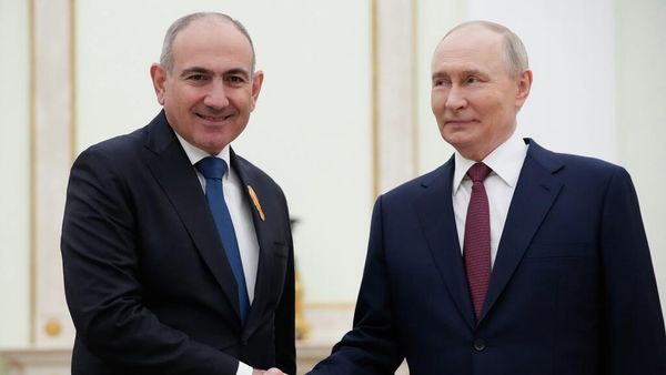 Putin ve Paşinyan Kremlin'de bir araya geldi - Sputnik Türkiye