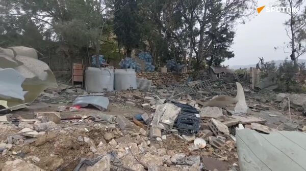 Güney Lübnan’da hava saldırısı: aynı aileden 4 kişi hayatını kaybetti - Sputnik Türkiye