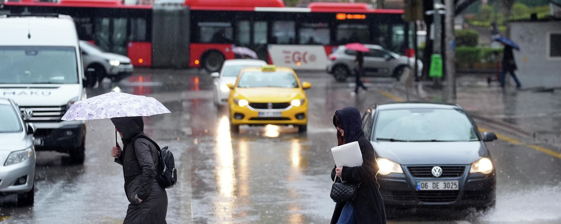 Ankara'da sağanak - Sputnik Türkiye, 1920, 02.04.2026