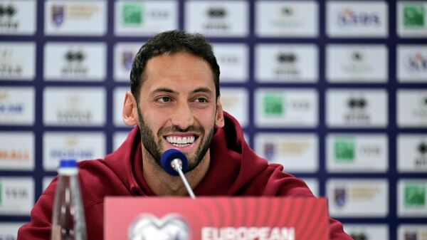 Hakan Çalhanoğlu - Sputnik Türkiye