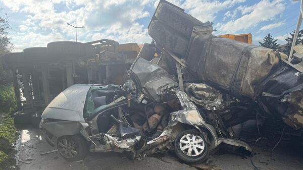 Anadolu Otoyolu'nda kaza - Sputnik Türkiye