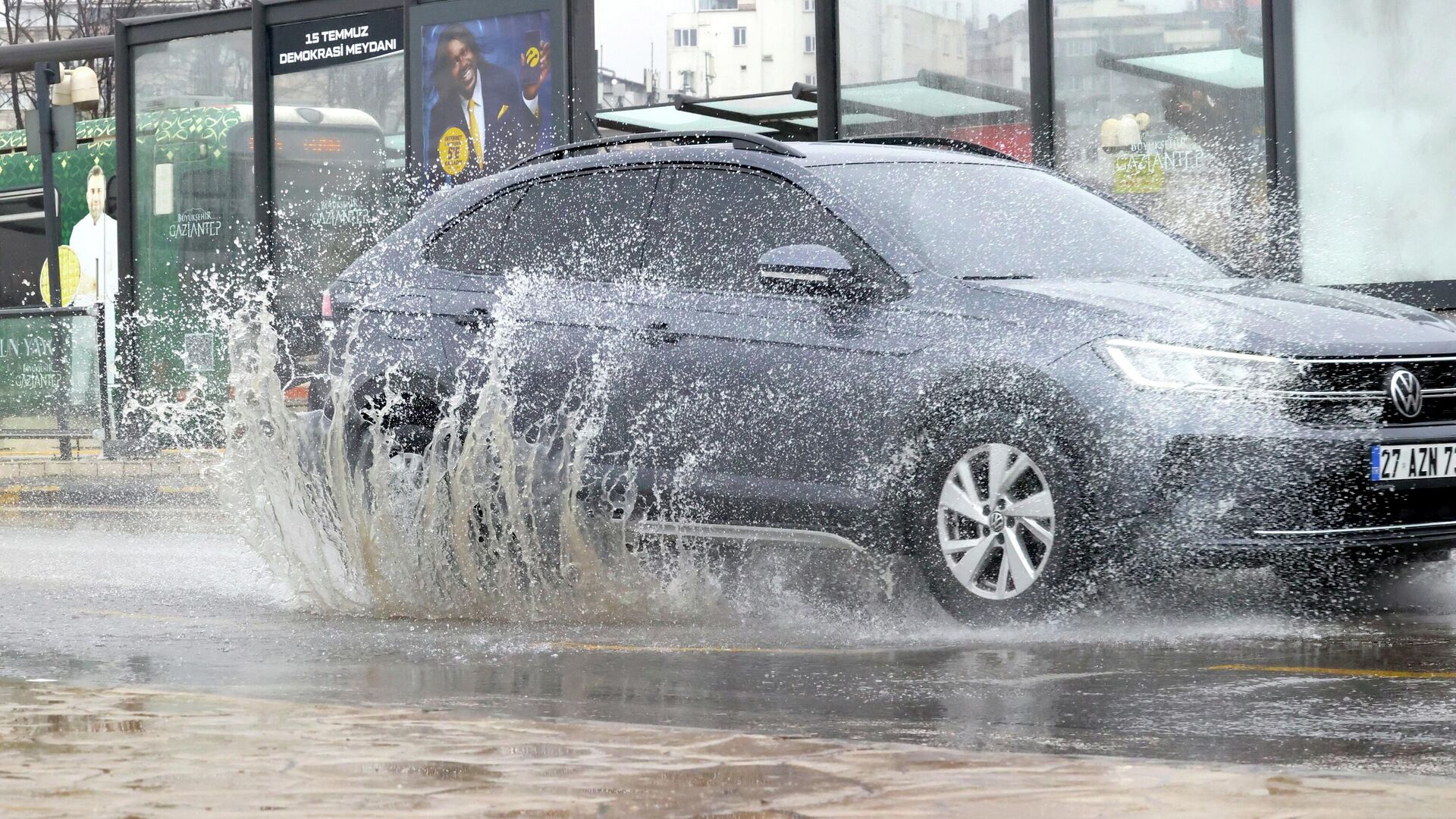 sağanak sağanak - Sputnik Türkiye, 1920, 07.04.2026