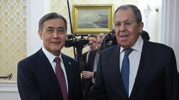 Lavrov: NATO ve AB'de kriz tezahürleri gözleniyor