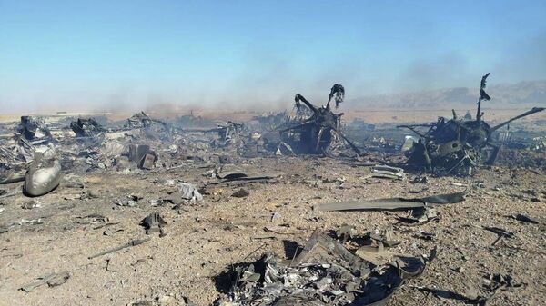 İran tarafından düşürülen F-15 savaş uçağı enkazı - Sputnik Türkiye