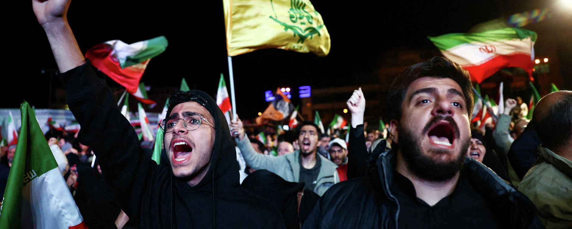 Ateşkes ilanının ardından İranlılar sokaklara döküldü - Sputnik Türkiye, 1920, 08.04.2026