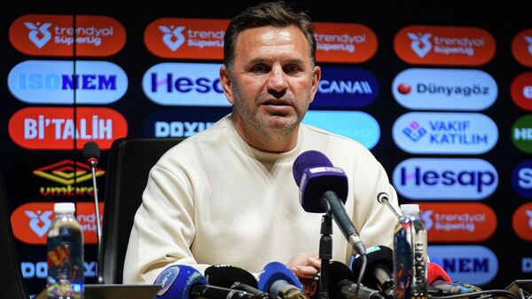 Galatasaray Teknik Direktörü Okan Buruk - Sputnik Türkiye