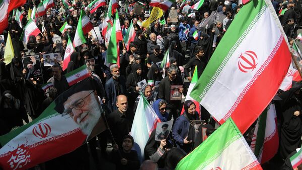 Hamaney'in ölümünün 40. günü münasebetiyle anma yürüyüşü düzenlendi - Sputnik Türkiye