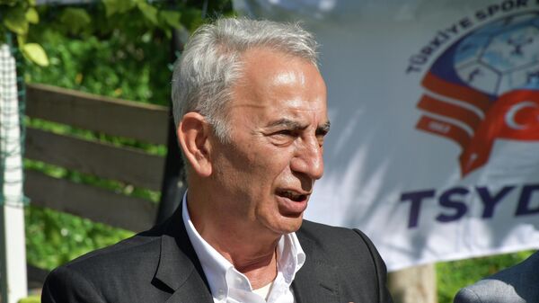 Eski Galatasaray Kulübü Başkanı Adnan Polat - Sputnik Türkiye
