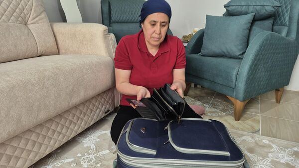 Altınlarının sahteleriyle değiştirildiğini iddia ediyor - Sputnik Türkiye