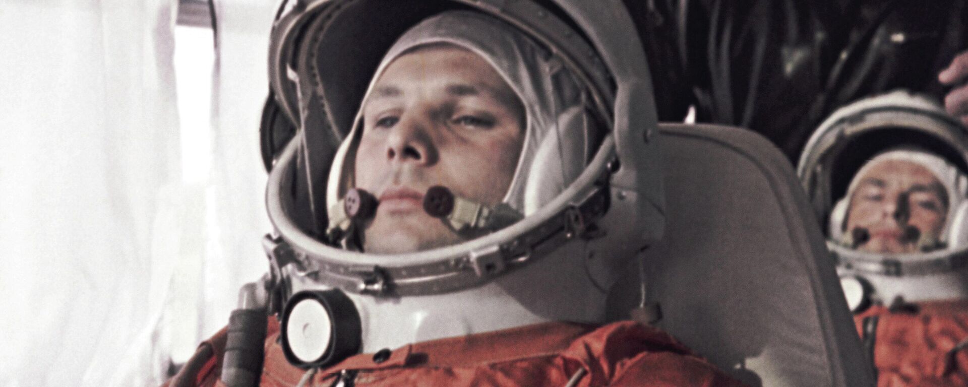 65 yıl önce yapılan Yuriy Gagarin'in tarihi uzay uçuşunun kareleri renklendirildi - Sputnik Türkiye, 1920, 12.04.2026