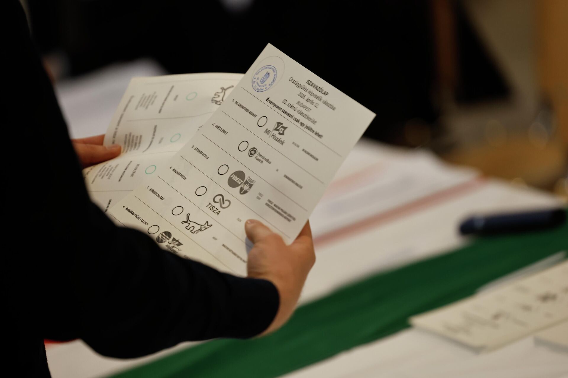 Macaristan genel seçim için sandık başında - Sputnik Türkiye, 1920, 12.04.2026