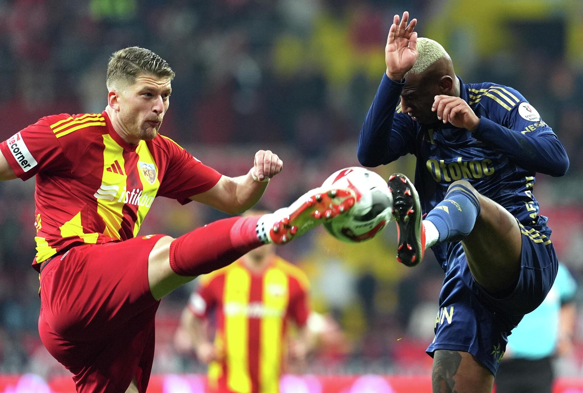Kayserispor - Fenerbahçe Kayserispor - Fenerbahçe - Sputnik Türkiye, 1920, 12.04.2026