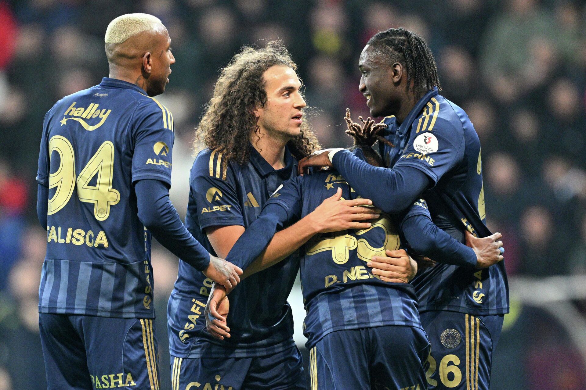 Kayserispor - Fenerbahçe Kayserispor - Fenerbahçe - Sputnik Türkiye, 1920, 12.04.2026