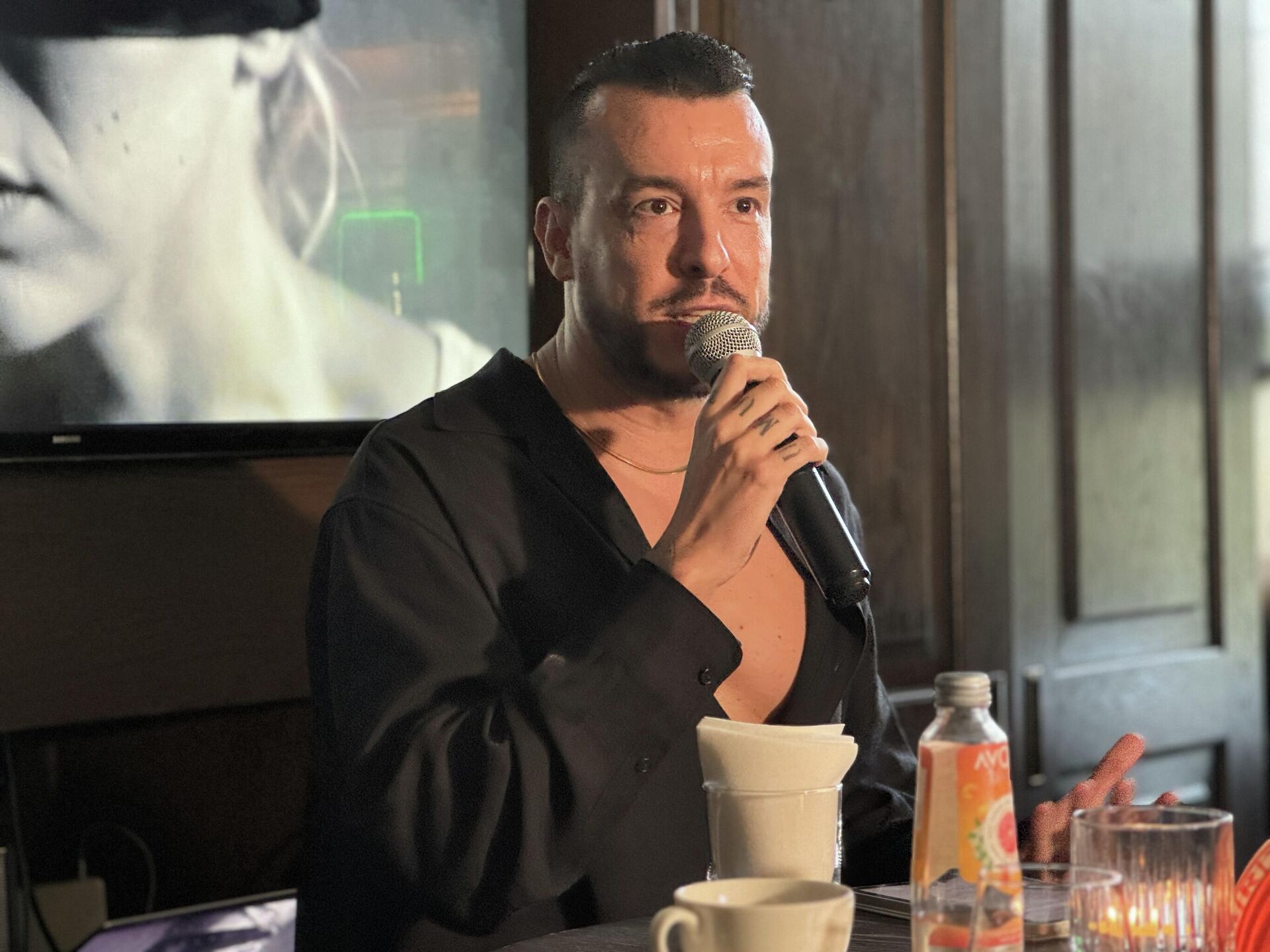 Cem Adrian - Sputnik Türkiye, 1920, 12.04.2026