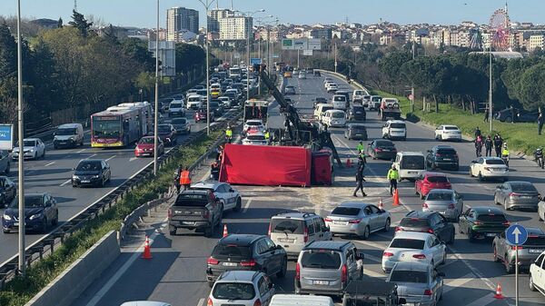 Bayrampaşa'da trafik kazası - Sputnik Türkiye