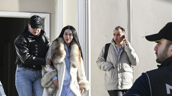 Ünlülere yeni dalga uyuşturucu operasyonu: Cansel Ayanoğlu - Sputnik Türkiye