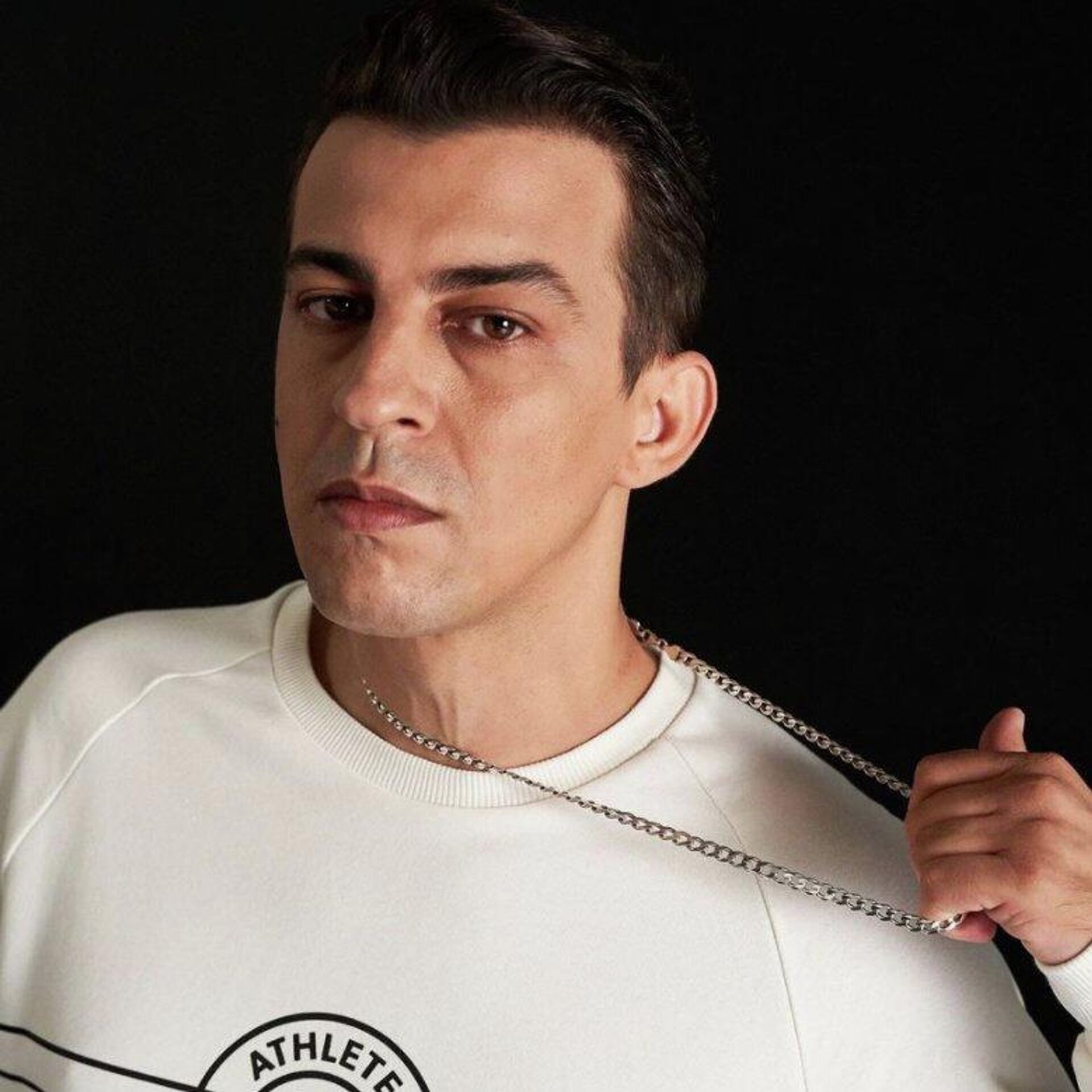 Norm Ender sosyal medya  - Sputnik Türkiye, 1920, 13.04.2026