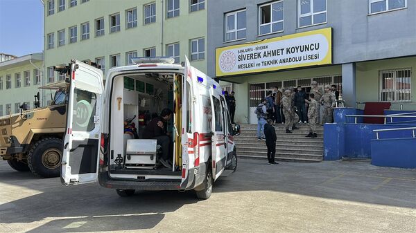 Şanlıurfa'da lisede silahlı saldırı: 16 yaralı var, saldırgan hayatına son verdi
 - Sputnik Türkiye
