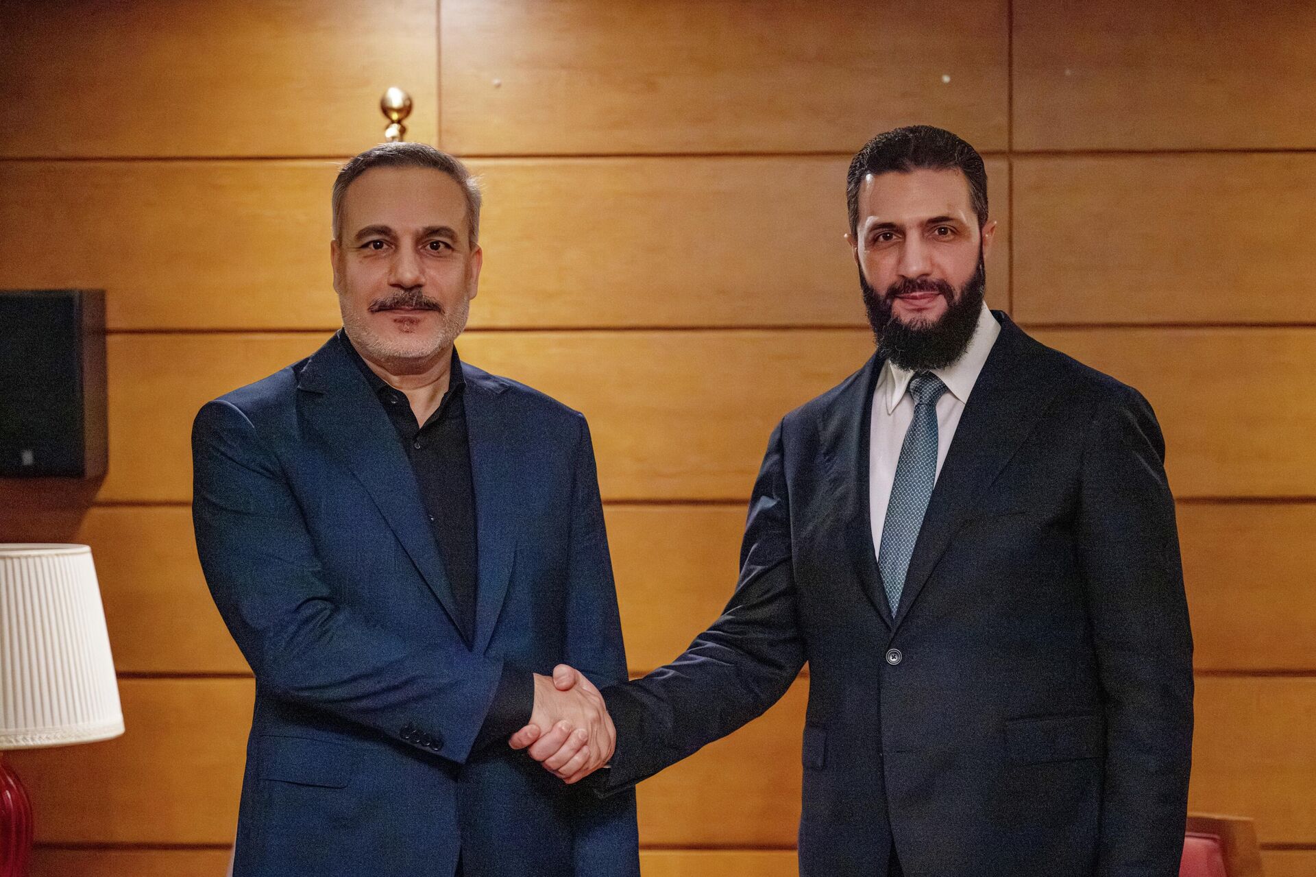 Hakan Fidan Şara ile görüştü - Sputnik Türkiye, 1920, 17.04.2026