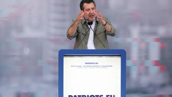 İtalya Başbakan Yardımcısı ve Matteo Salvini - Sputnik Türkiye