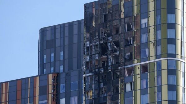 Ukrayna'ya ait İHA, Rusya'nın Yekaterinburg kentinde bir apartmana isabet etti - Sputnik Türkiye