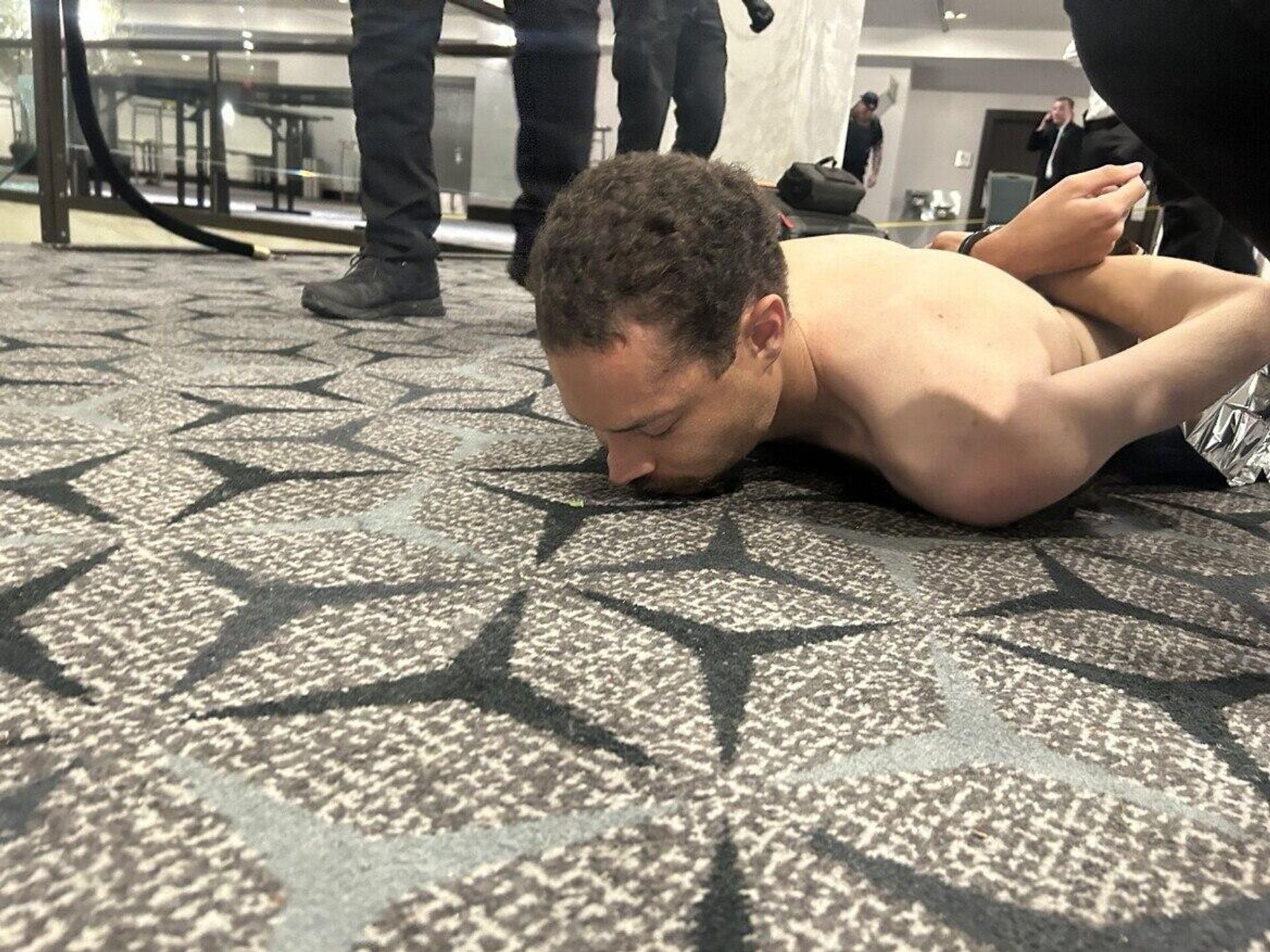 Trump saldırganın fotoğraflarını paylaştı - Sputnik Türkiye, 1920, 26.04.2026