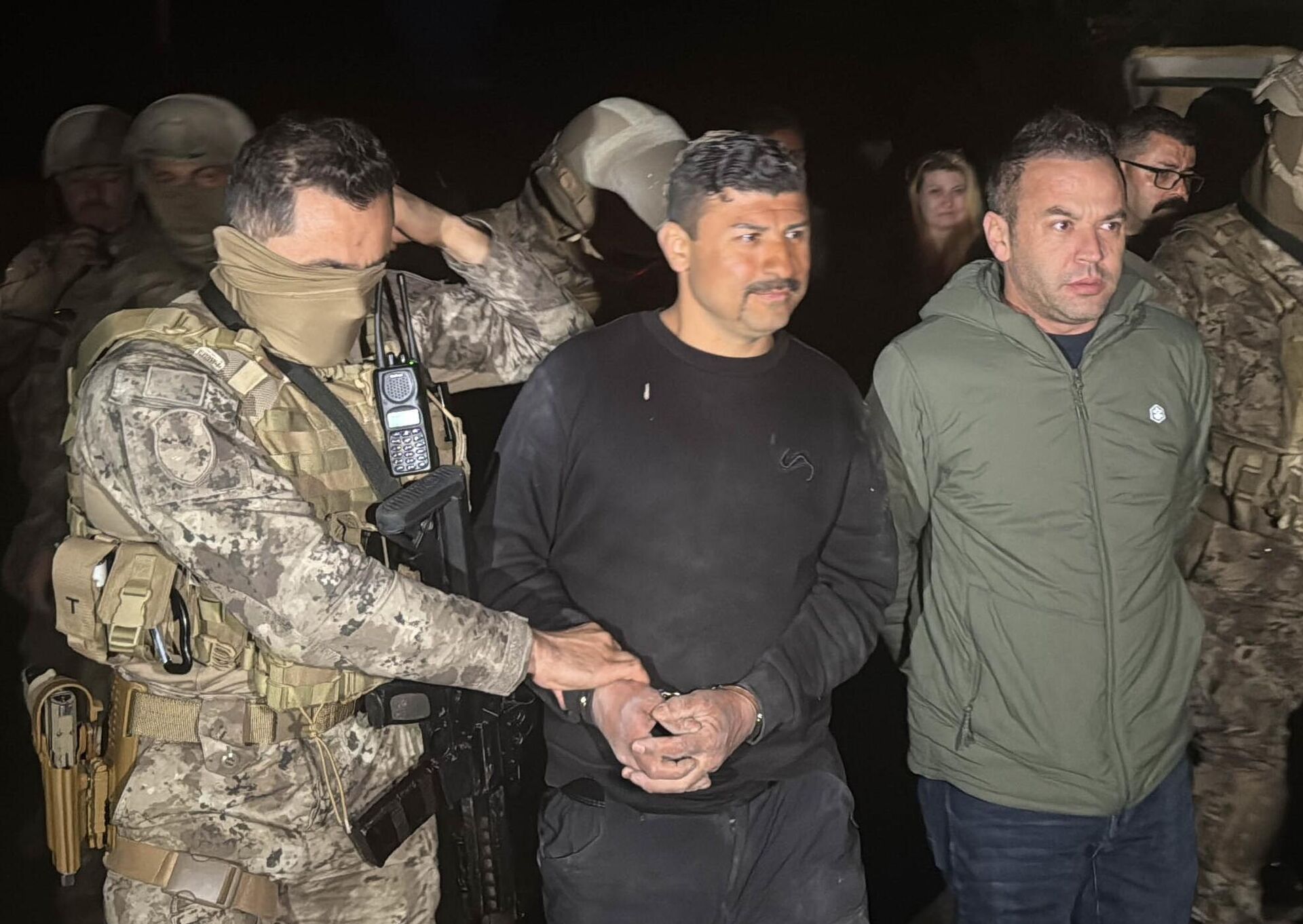 Uşak'ta polis ekibine silahlı saldırı - Sputnik Türkiye, 1920, 26.04.2026