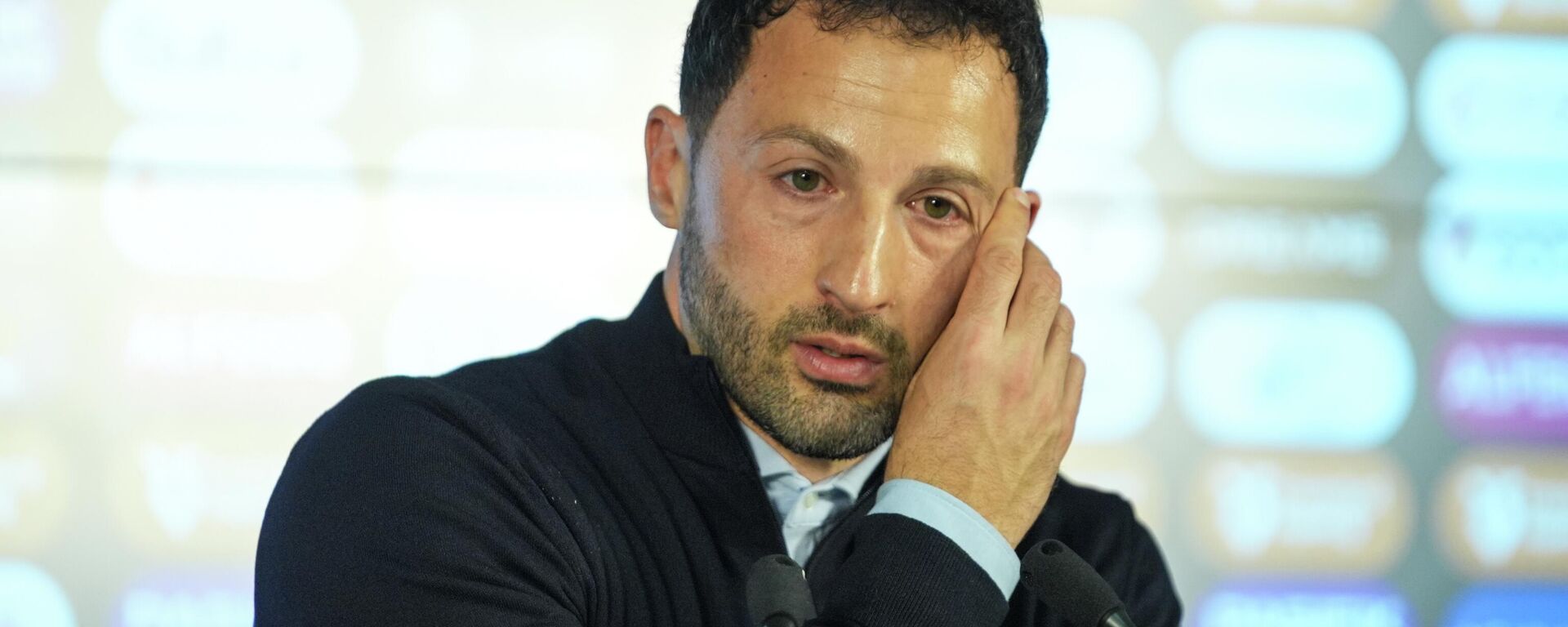 Fenerbahçe Teknik Direktörü Domenico Tedesco - Sputnik Türkiye, 1920, 26.04.2026