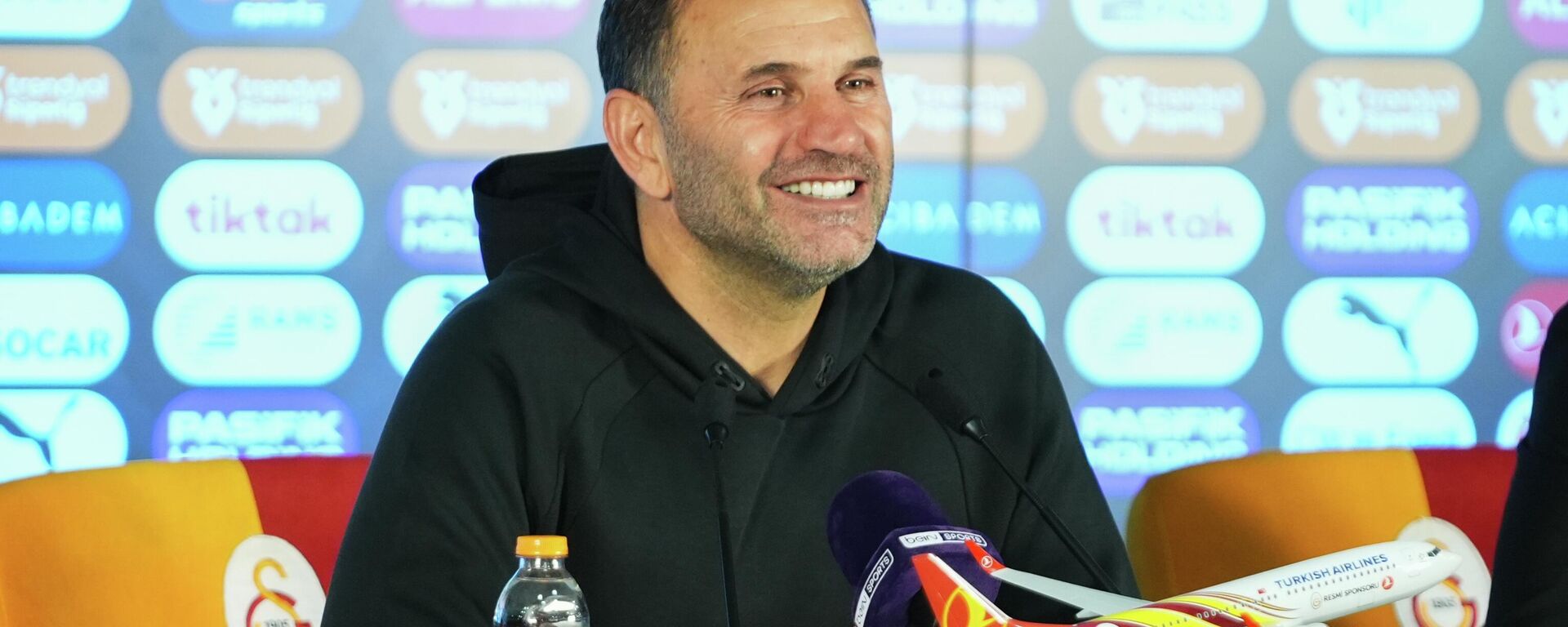  Galatasaray Teknik Direktörü Okan Buruk - Sputnik Türkiye, 1920, 27.04.2026