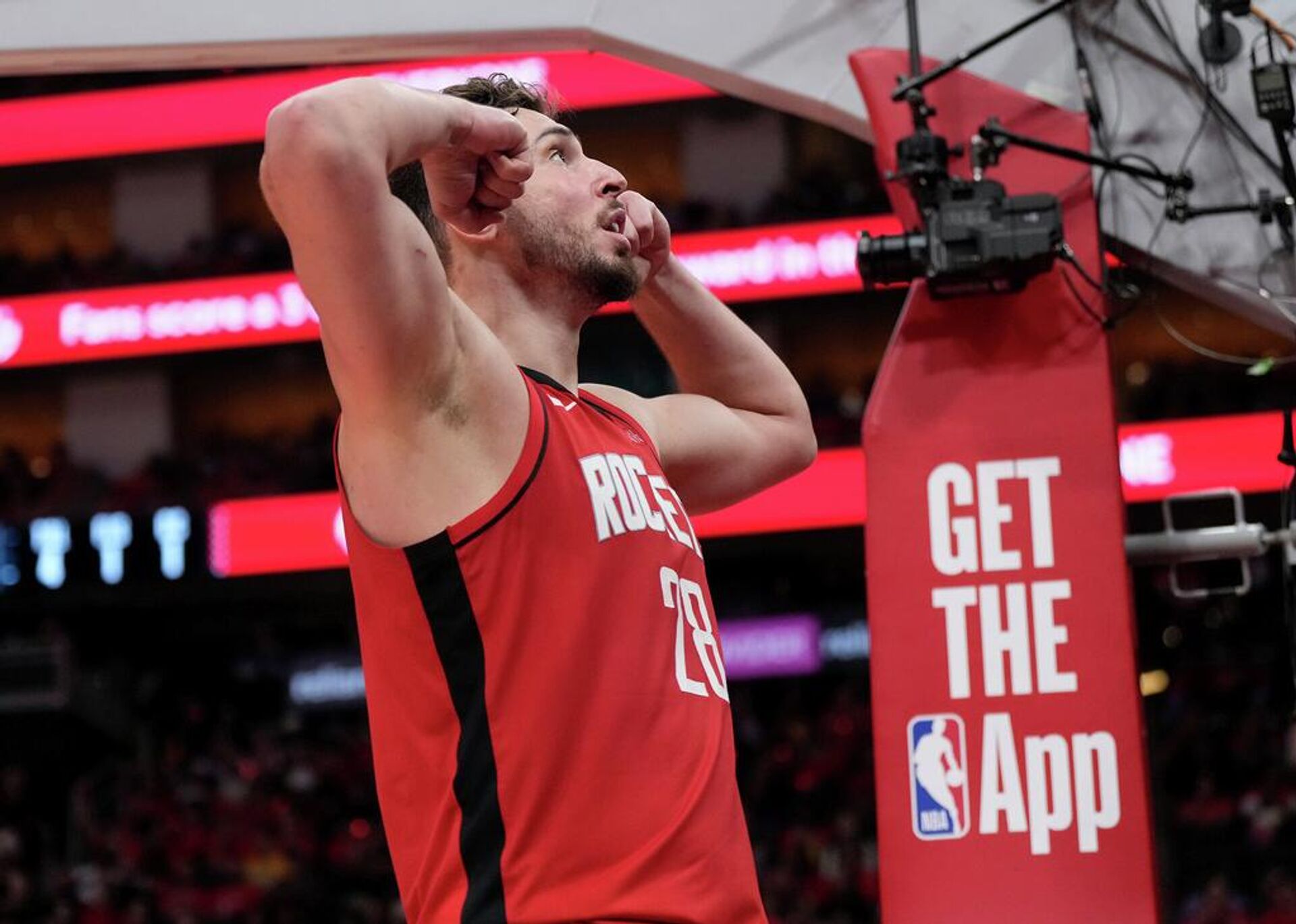 Rockets, Alperen Şengün'ün 19 sayı attığı maçta Lakers'ı yendi - Sputnik Türkiye, 1920, 27.04.2026