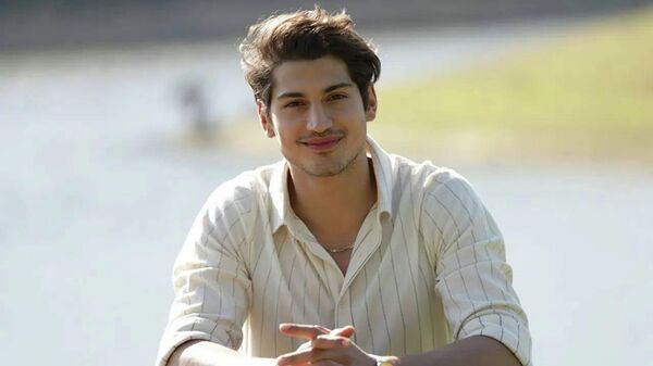 Oyuncu Oktay Çubuk - Sputnik Türkiye