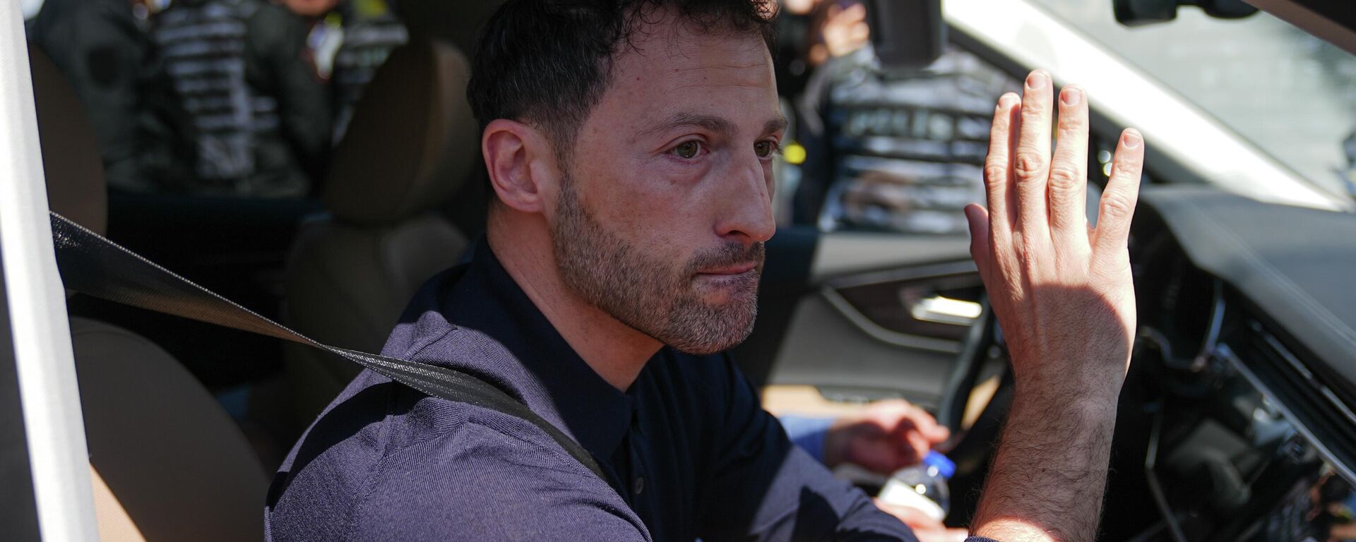 Domenico Tedesco, Fenerbahçeli futbolcularla vedalaştı - Sputnik Türkiye, 1920, 29.04.2026