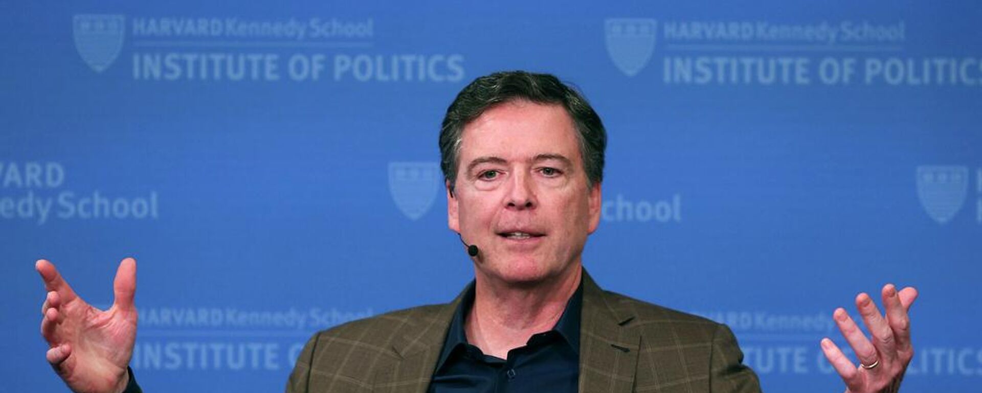 Eski Federal Soruşturma Bürosu (FBI) Direktörü James Comey - Sputnik Türkiye, 1920, 30.04.2026