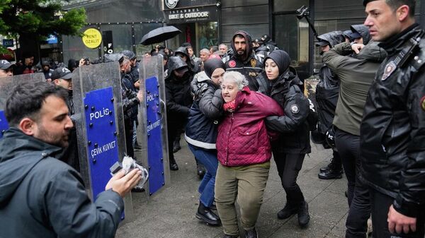 1 Mayıs gözaltı - Sputnik Türkiye