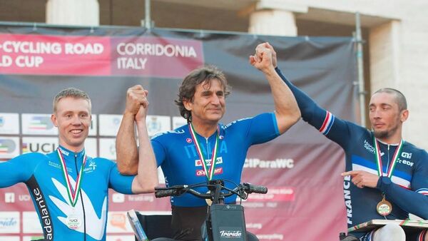  Alex Zanardi sosyal medya - Sputnik Türkiye
