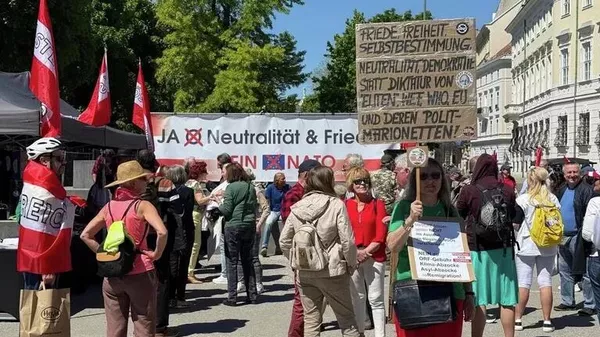 Viyana’da Ukrayna protestosu: Avusturya’nın AB’den çıkması ve tarafsızlığın korunması talep edildi